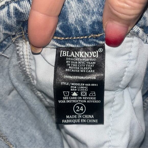 BLANKNYC Paperbag High Rise Belted Denim Shorts Light Wash 24 NWT - Picture 6 of 7